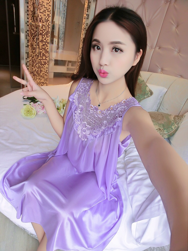 Đồ ngủ của phụ nữ ngắn tay kích thước lớn băng dài lụa mùa hè chất béo MM nightdress lỏng sexy mang thai phụ nữ mang thai nightdress sling