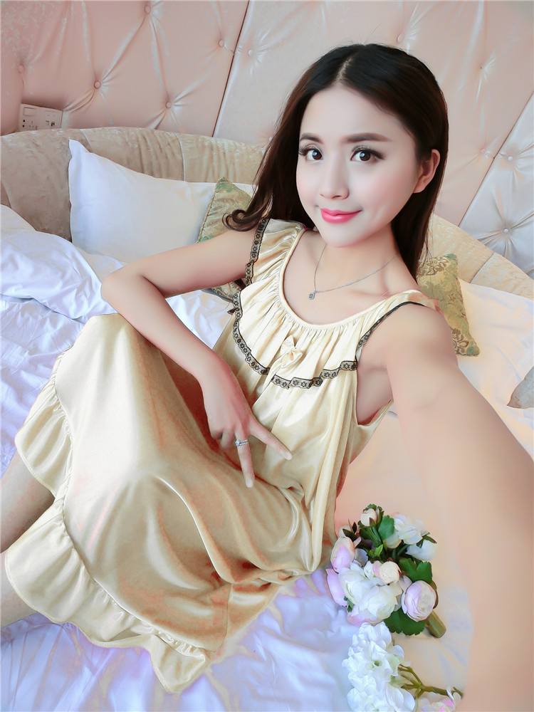 Đồ ngủ của phụ nữ ngắn tay kích thước lớn băng dài lụa mùa hè chất béo MM nightdress lỏng sexy mang thai phụ nữ mang thai nightdress sling