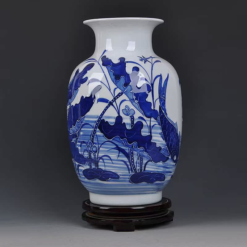 Jingdezhen ceramics relief modern blue and white porcelain vase home sitting room adornment handicraft furnishing articles