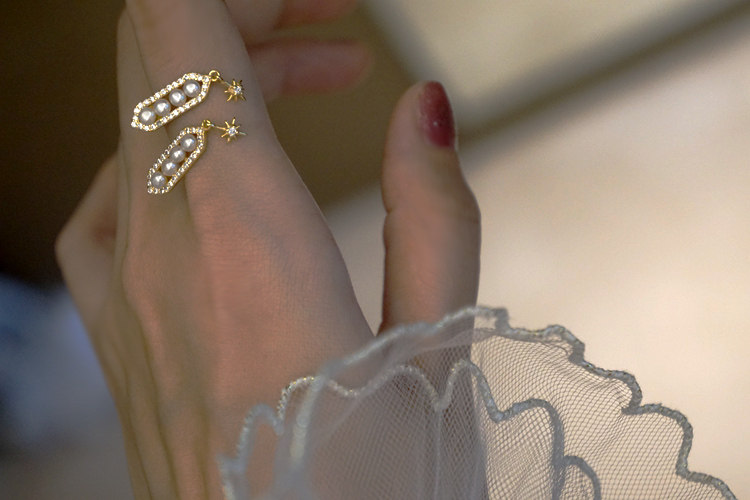 This is what many of you are looking for Pocket star ear piercing looming W enemy W enemy beautiful