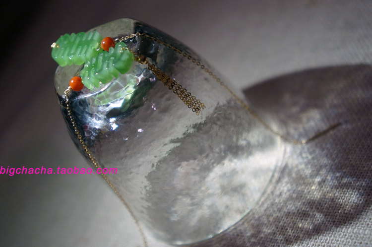 The old dream and the new love come to play? 18k gold Hetian jade earrings made of old relics of the Republic of China