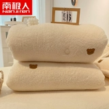 Антарктическое кашемирное стеганое одеяло ягненка было утолщено хлопковыми стегаными одеялами зимой и теплым общежитием. Одиночная весна и осень были универсальными