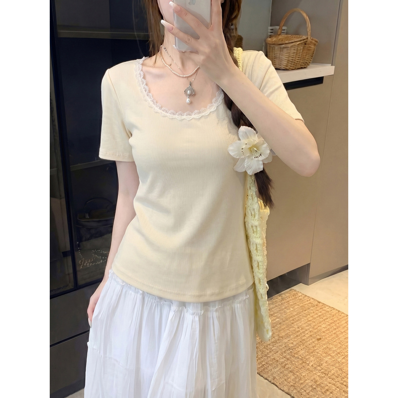 Plus Size Pure and Sweet Style Lace-Trimmed Short-Sleeve T-Shirt for Women, Flattering and Unique, Beautiful Early Summer Top Plus Size Pure and Sweet Style Lace-Trimmed Short-Sleeve T-Shirt for Women, Flattering and Unique, Beautiful Early Summer Top