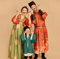 Шапка, напульсники, ремень, 24 размер