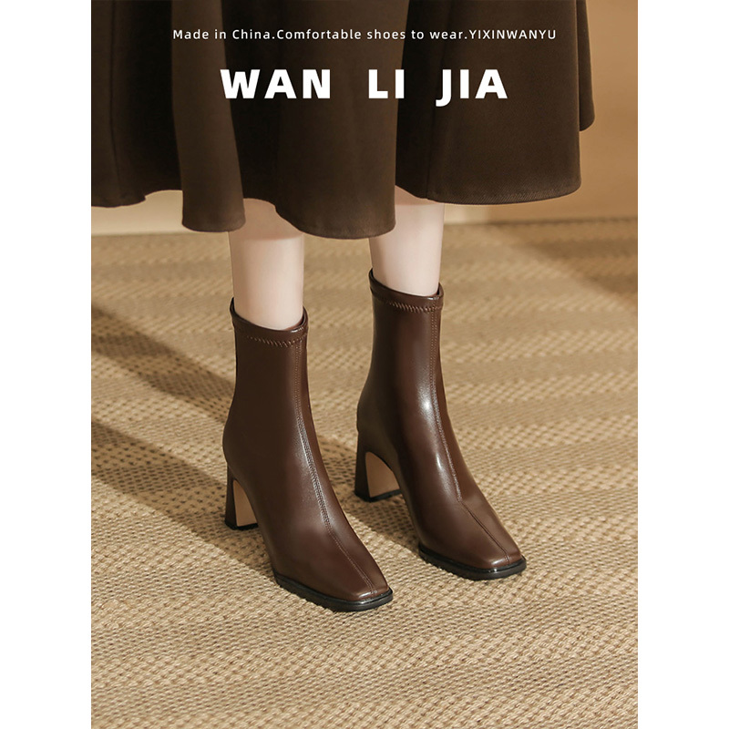 French Style Melard Chunky Heel Short Boots for Women 2026 Autumn and Winter New Style Elegant Brown Square Toe Slim Boots High Heel Martin Boots