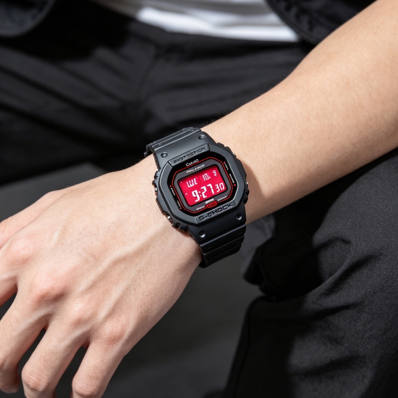 Casio Men's Watch Small Square Gw-B5600Ar Blood Crane Screen Solar-Powered Genuine Electronic Watch