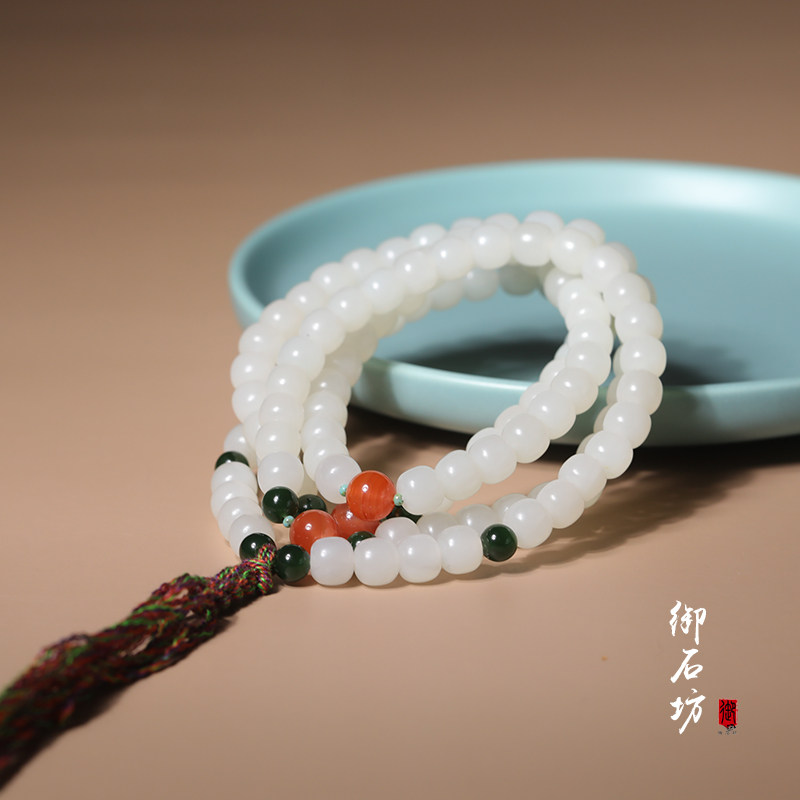 The Shifang Shifang Xinjiang and Tian Yubai jade seeds are sprinkled with gold skin 7 * 8mm108 Old-type Buddha beads handstring are not negotiated for sale