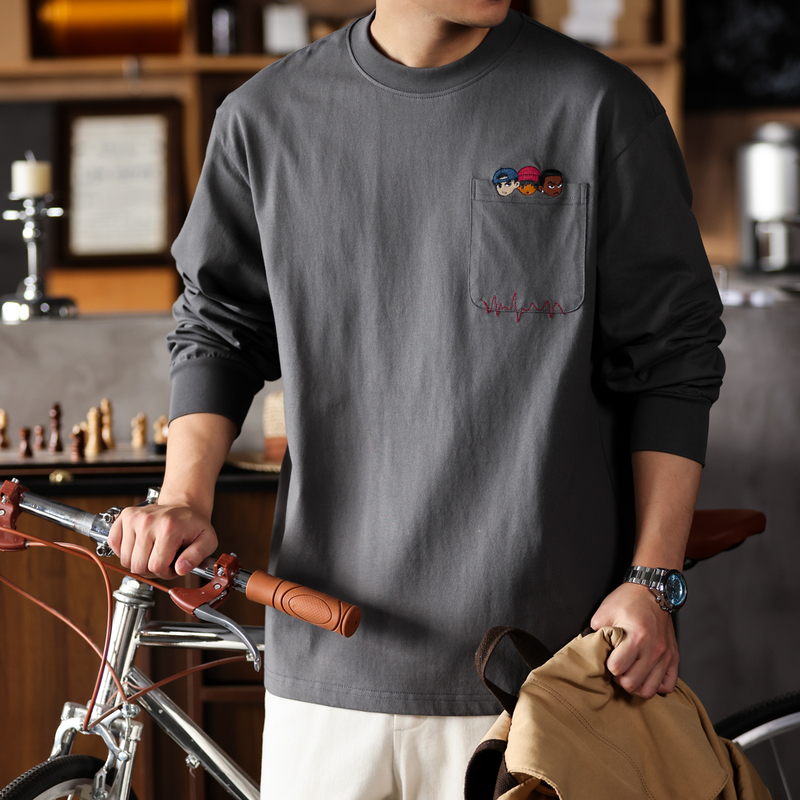 Bgyo Luqi American Retro Fun Pocket Embroidered Long-Sleeve T-Shirt for Men, Loose Fit, 260g Pure Cotton Crew Neck Base Shirt