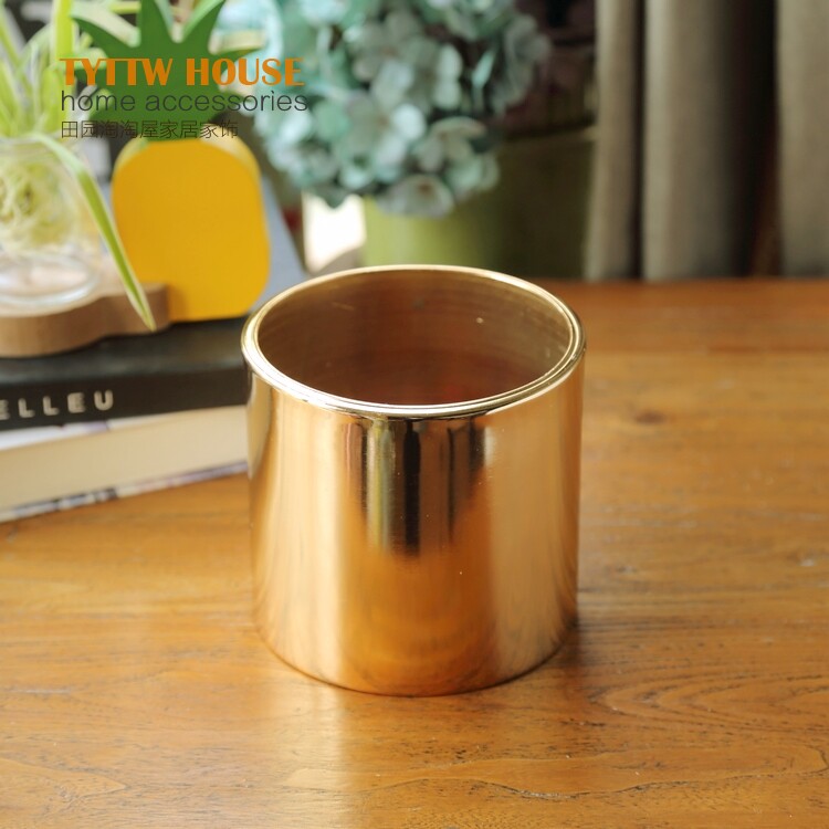 時尚金色花器帶孔容器筆筒擺件 Yahoo奇摩拍賣 時尚金色花器帶孔容器筆筒擺件 Yahoo奇摩拍賣