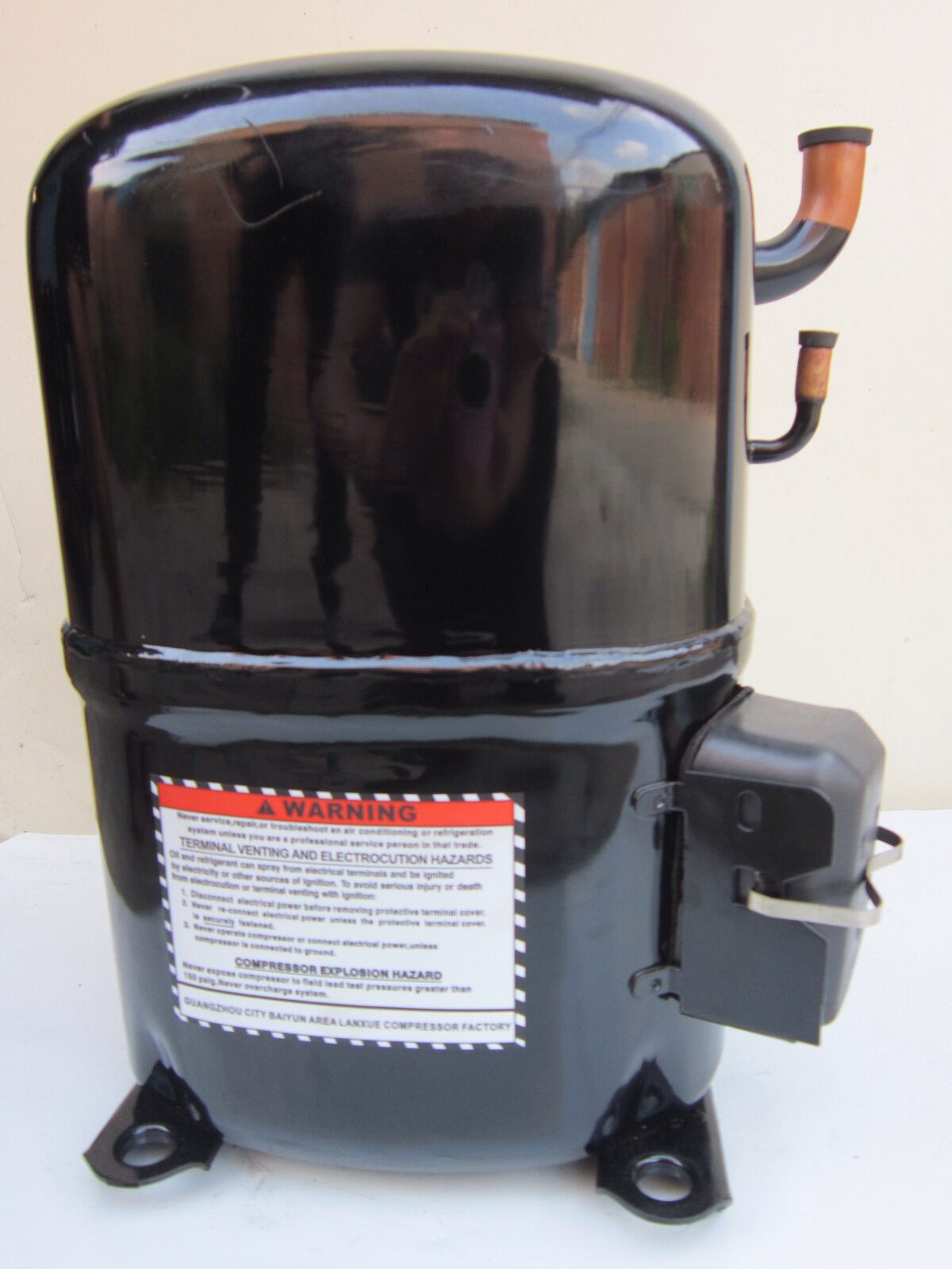 The original Taikan AWG 5524 5532 AG5535 5538 3 piston refrigerated seafood pool compressor