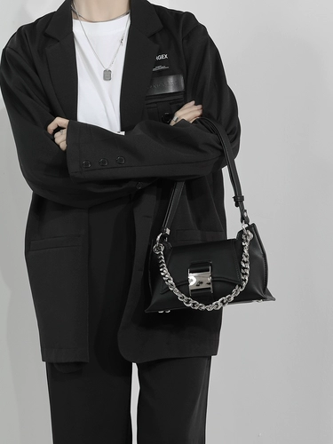 木川卡 Металлическая цепь, портативная сумка подмышку, сумка через плечо, сумка на одно плечо, изысканный стиль