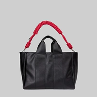 Черный браслет из красной нити, бретели