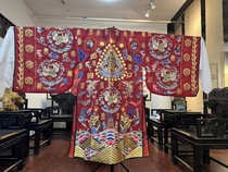 Taoist priest uniforms burgundy gauze material Taoist high-gong robes robes and robes are available in multiple colors.