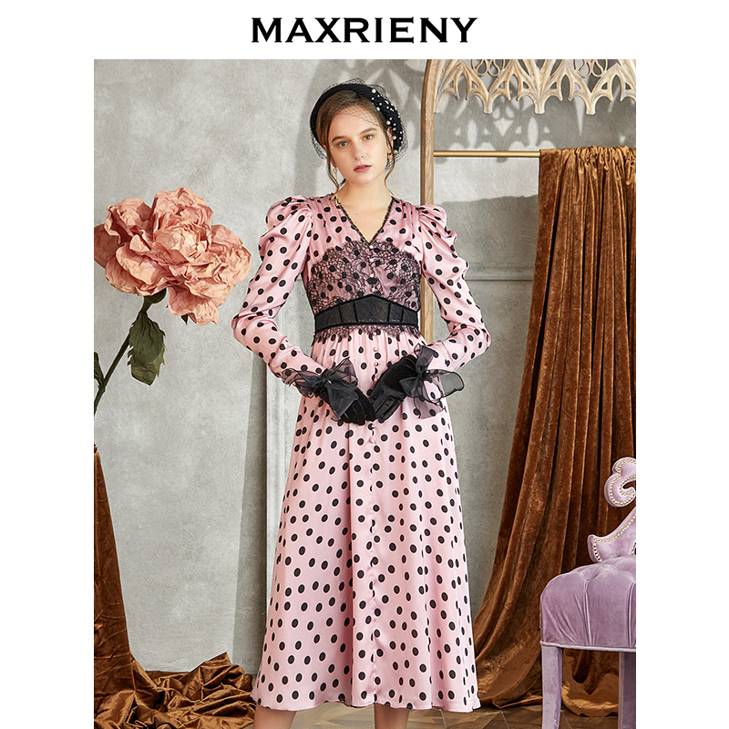 MAXRIENY2020 fall new V collar large hem skirt palace windfall waist display slim medium long version of polo dot ocean dress
