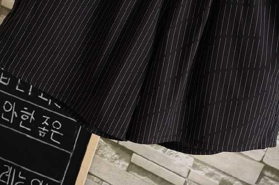 Quần short nữ sọc 2018 hè mới Hàn Quốc phiên bản cạp cao đa năng Slim slim thun co giãn eo rộng quần phù hợp với quần quần sooc trắng nữ