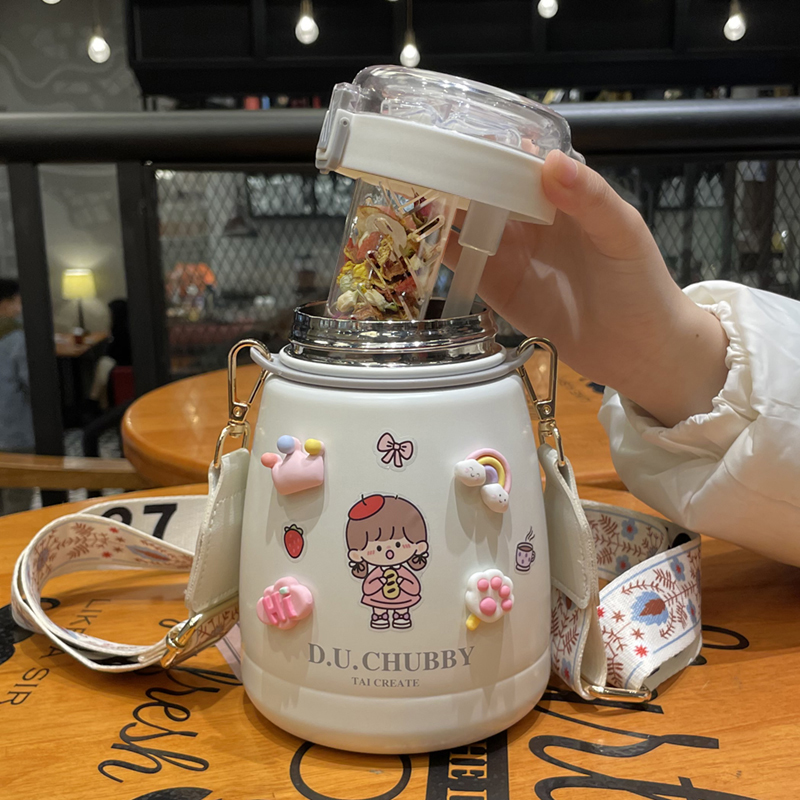 Large Belly Insulation Cup High Face Value Woman Large Capacity Cute 2021 Mesh Red Student Water Glass Straw Portable Kettle