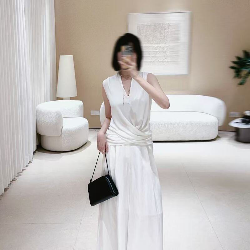 In Stock, Factory Quality, 2026 Summer New Style Solid Color Knitted Sleeveless Design Vest for Women, Elegant and Exquisite In Stock, Factory Quality, 2026 Summer New Style Solid Color Knitted Sleeveless Design Vest for Women, Elegant and Exquisite