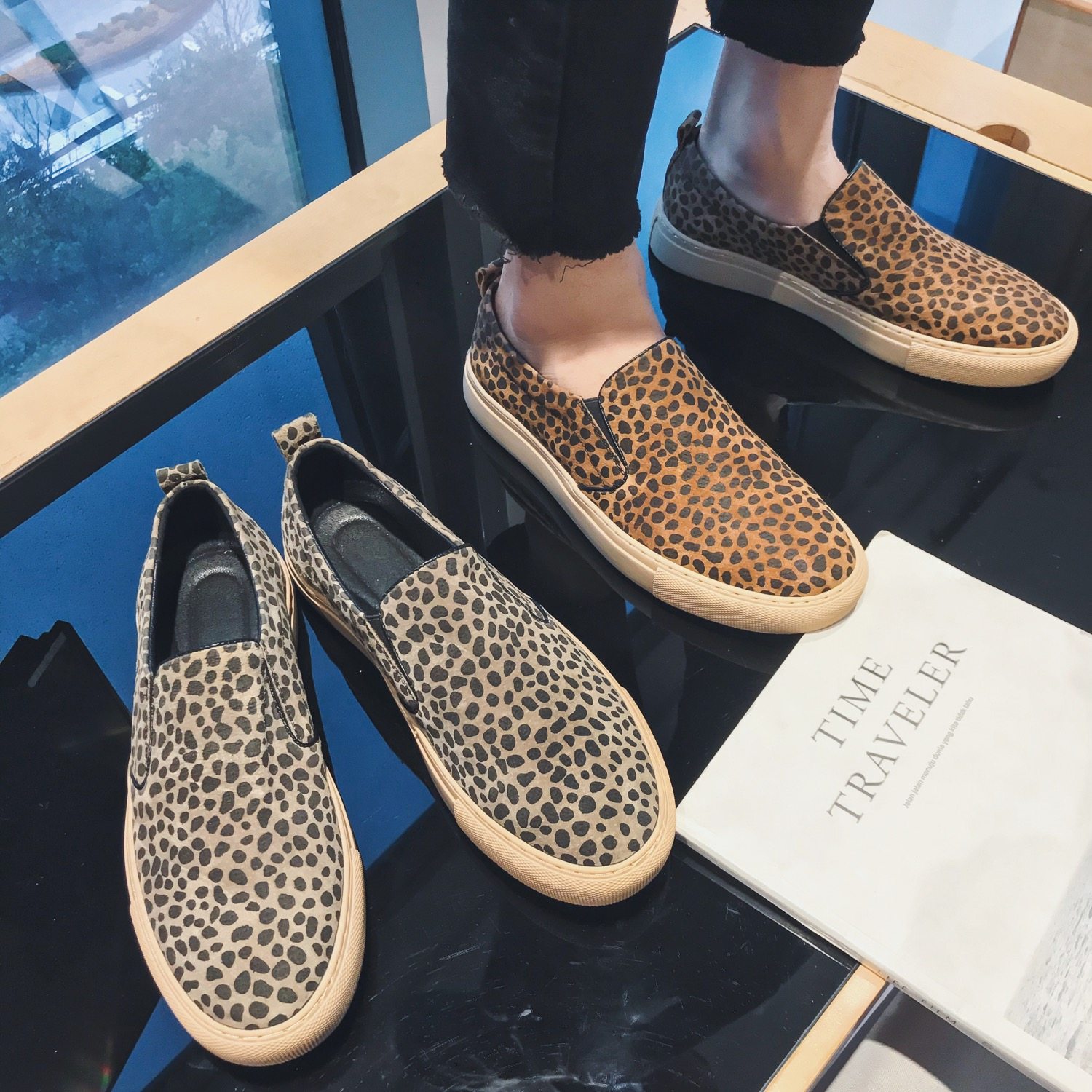 Winter loafers men's British breathable Korean style lazy shoes men's BAO WEN casual all-match leather slip-on sneakers trendy