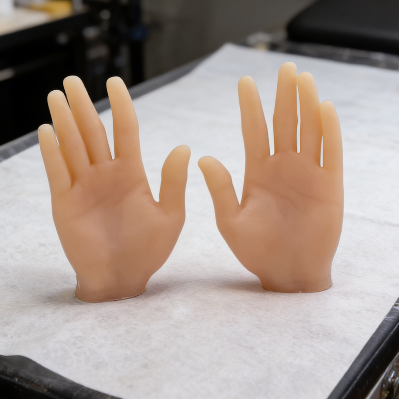 Tattoo Artist's New Tattoo and Embroidery Silicone Practice Skin, Fake Hand, Shop Decoration, Display Props Tattoo Artist's New Tattoo and Embroidery Silicone Practice Skin, Fake Hand, Shop Decoration, Display Props