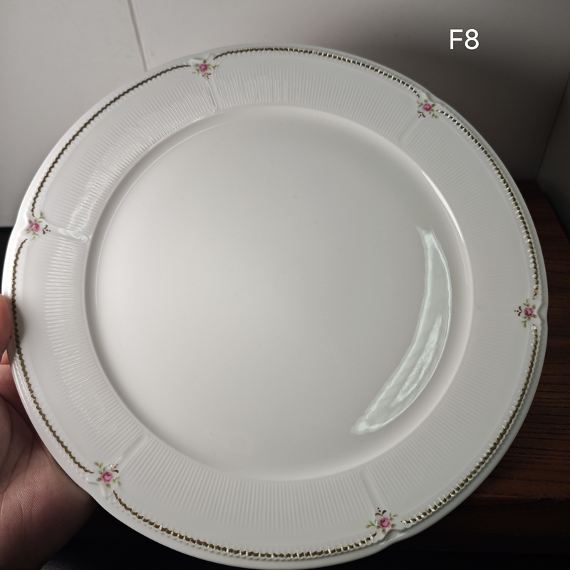 Nikko European-Style Gold-Painted Bone China Large Dinner Plate Flat Plate Tea Yiju Japanese Ancient Art F8 Nikko European-Style Gold-Painted Bone China Large Dinner Plate Flat Plate Tea Yiju Japanese Ancient Art F8
