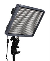 Hertos HR672W LED camera light filling light studio camera light outside shooting News light high-power lighting