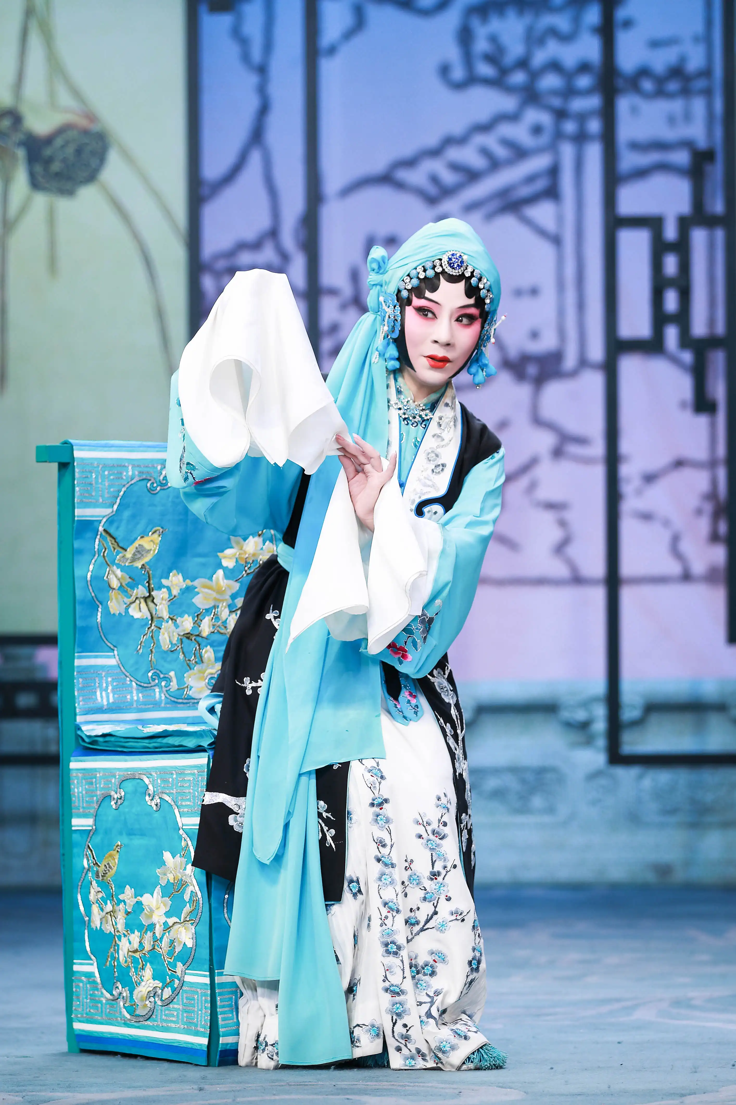 迟小秋领衔北京京剧院·京剧《锁麟囊》(图3)
