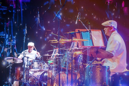 《再回首》经典时代金曲演唱会