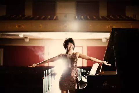 王羽佳钢琴独奏音乐会
