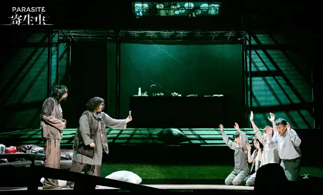 郝蕾、马天宇领衔主演舞台剧《寄生虫》(大剧场)