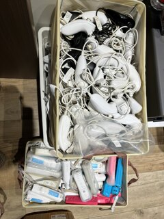 Second hand, original nintendo wii chicken leg, straight handle, chicken leg, straight handle