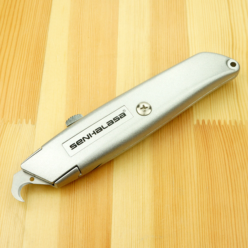 Zinc alloy trapezoidal heavy duty utility knife Wallpaper knife Paper cutter Wallpaper knife Imported quality hook knife Hook knife cutting blade