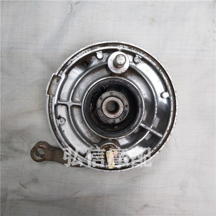 Yamaha 100C Fuxi Qiaoge WISP JOG Liying Yueying xe phế liệu nguyên bản phanh tường bánh trước trung tâm bánh sau trung tâm - Vành xe máy giá vành xe máy