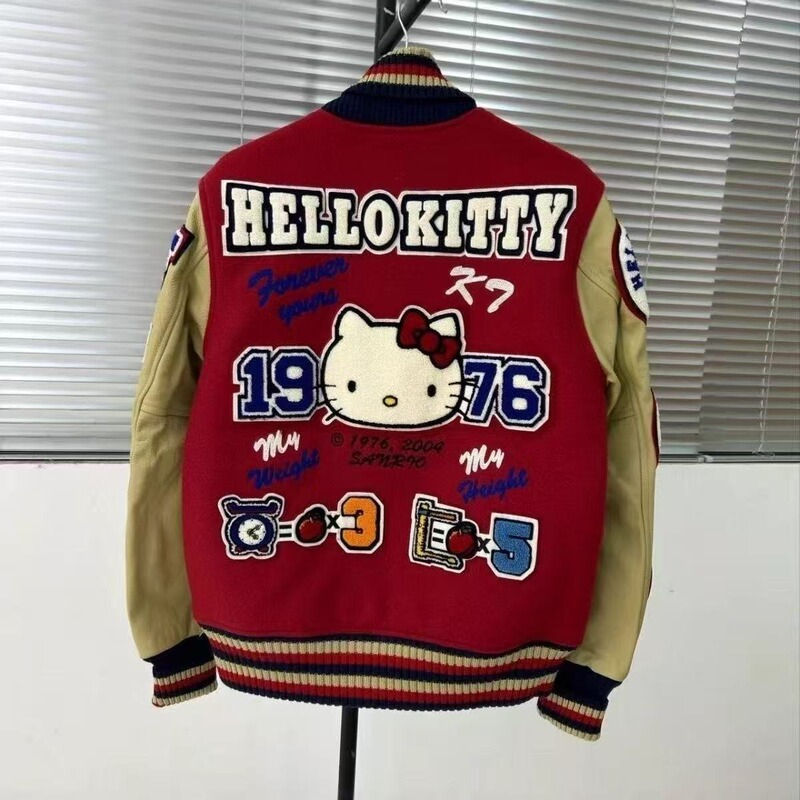 2026 Autumn/Winter Kitty Cat Baseball Jacket Short Heavyweight Lychee Pattern Vibe Outfit for Boys and Couples Unisex Jacket