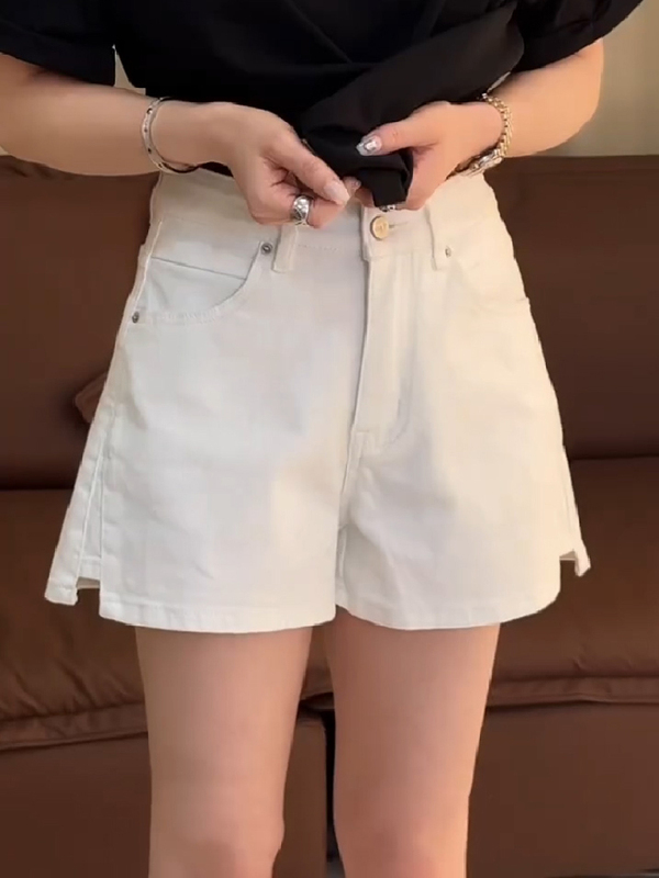 Plus Size Women's Clothing 2026 Summer High-Waisted Elastic Slit Denim Shorts for Fat Women, Hip-Covering, Slimming A-Line Wide-Leg Hot Pants Plus Size Women's Clothing 2026 Summer High-Waisted Elastic Slit Denim Shorts for Fat Women, Hip-Covering, Slimming A-Line Wide-Leg Hot Pants