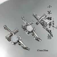 1 серебряный меч из белой розы