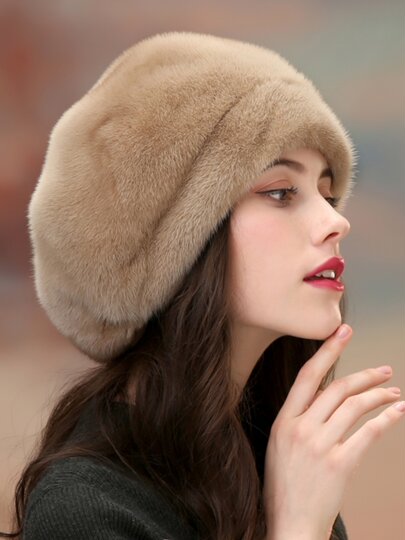 Mink Fur Hat for Women, Korean Style, Winter Warm Ear Protection, Whole Mink Beret, Fur Hat for Women, Winter Mink Fur