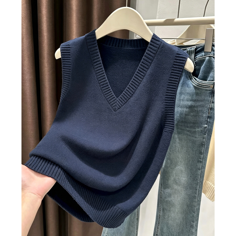 100% Pure Cotton Minimalist V-Neck Knitted Vest for Women, Sleeveless Sweater Vest, Layered Loose High-End Top, Thick Style 100% Pure Cotton Minimalist V-Neck Knitted Vest for Women, Sleeveless Sweater Vest, Layered Loose High-End Top, Thick Style