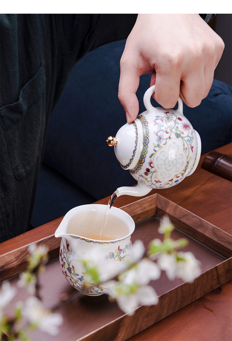 Jade BaiLingLong famille rose tea set eight times the teapot tea sea fair keller jingdezhen porcelain six people with a snap