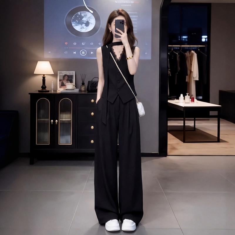 Korean Style Complete Outfit Set, Age-Reducing and Elegant, Lace Patchwork Vest and Long Pants, Casual Sports Two-Piece Set for Women, Summer