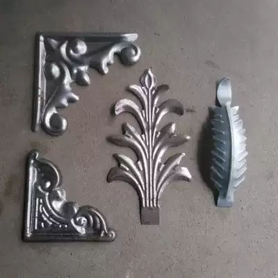 Iron accessories door accessories corner flower border triangle flower leaf iron door material