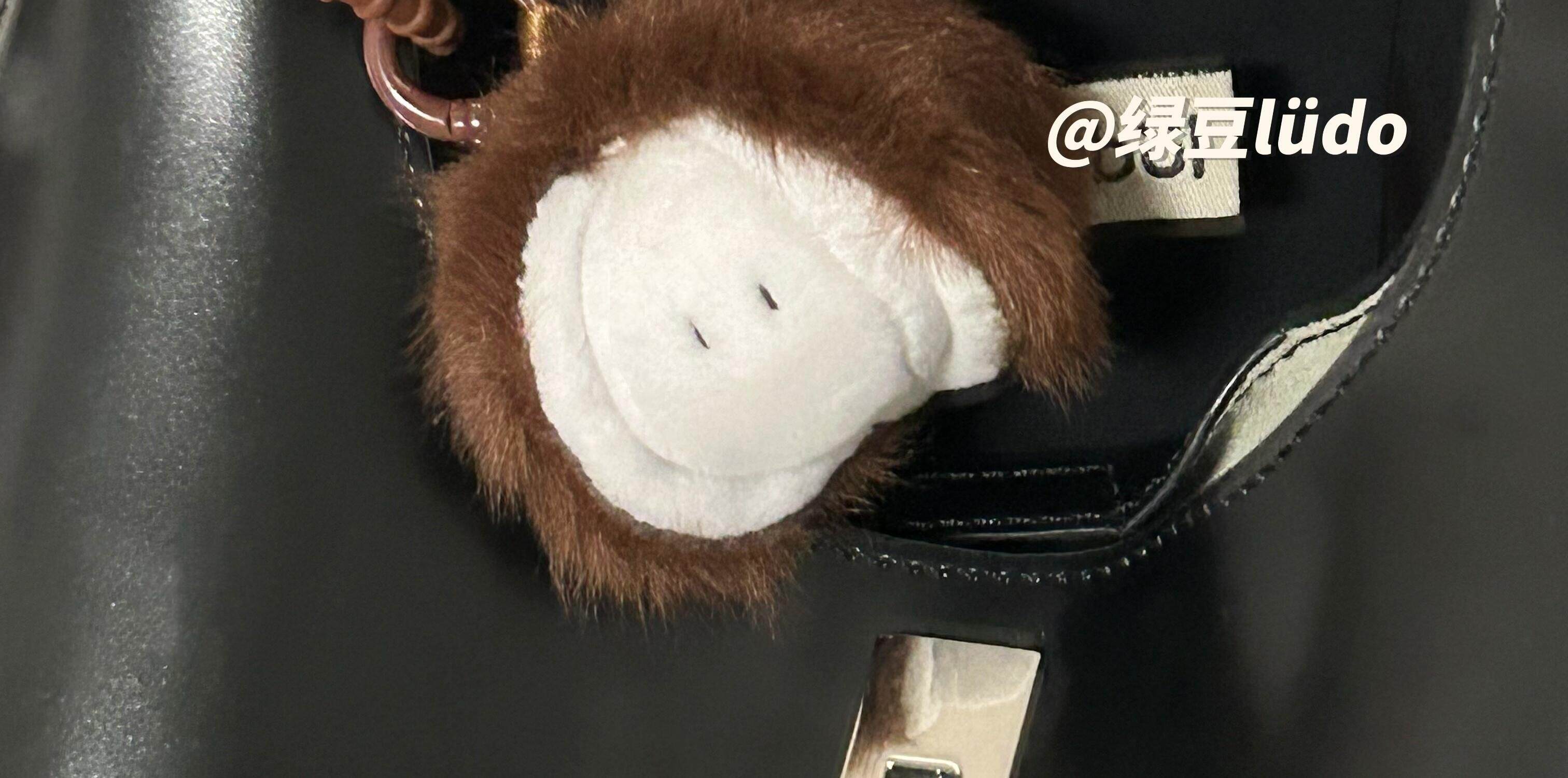 LUDO Bald Fruits Hairy Coconut Plush Keychain detail image