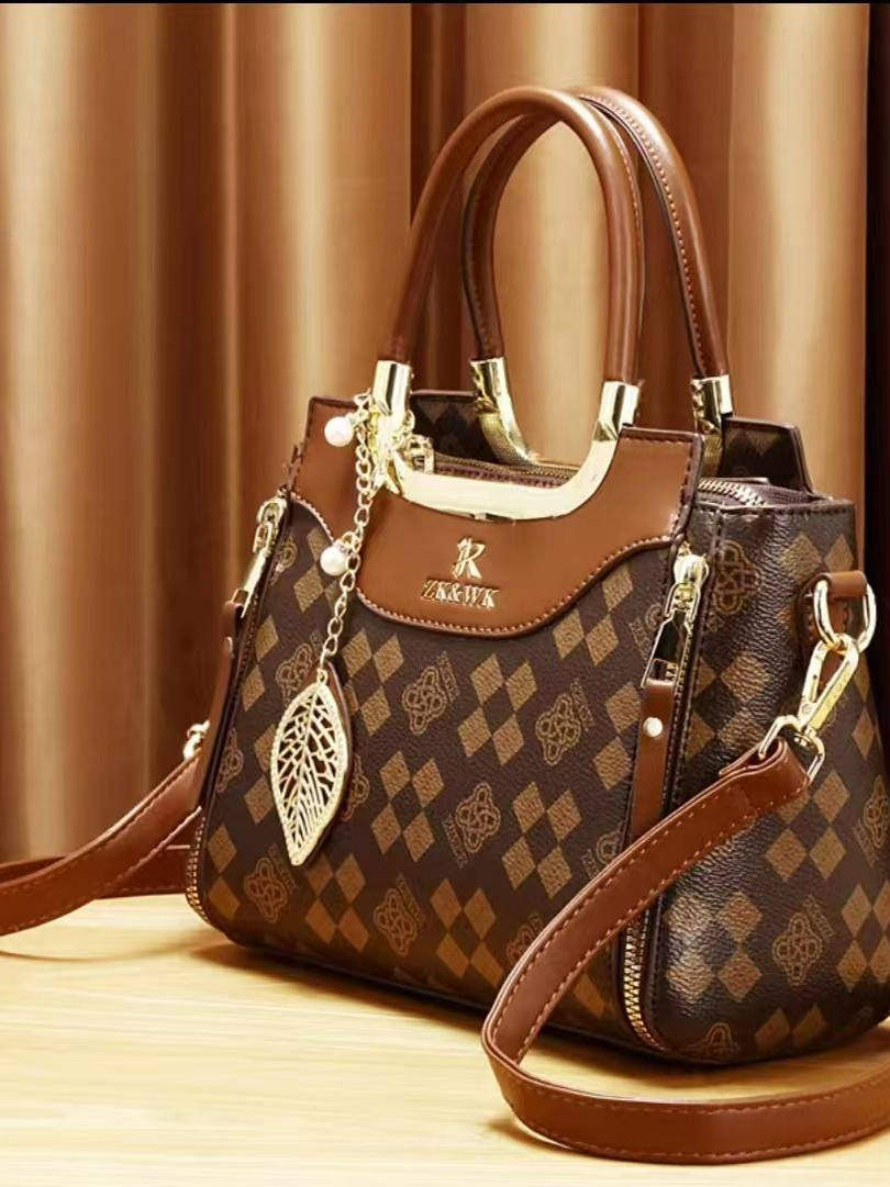 High-End Crossbody Bag for Women 2024 New Style This Year's Popular Shoulder Crossbody Bag Mom Bag Fashion Three-Piece Set Women's Bag
