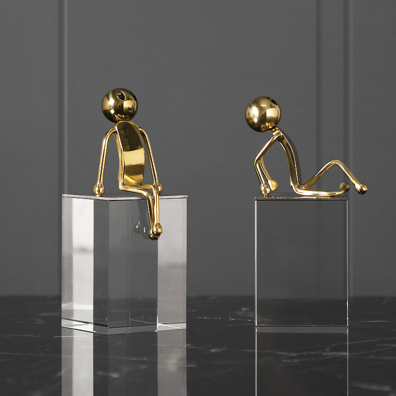 Modern minimalist bronze man water crystal ball swing piece living room art desktop decoration creative light luxury wine cabinet furnishing small ornaments