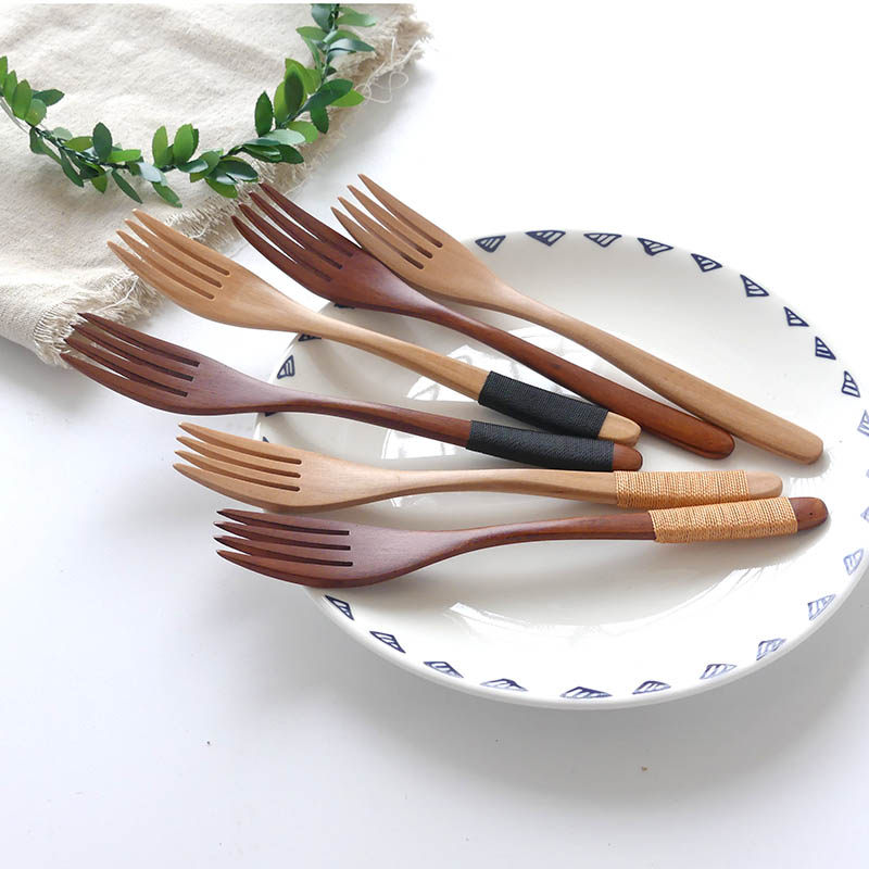 Solid wood fork Creative winding handle non-slip noodle fork Fruit fork Adult wooden fork Four-tooth fork Solid wood tableware