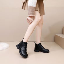 Taode Yipin Autumn New Women's Boots with Stylish and Versatile Style, Butterfly Horse