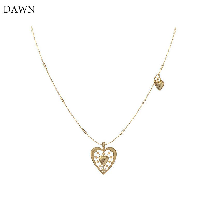 Gold Heart Pendant Necklace for Women 2026 New Light Luxury Niche Design Clavicle Chain High-End Sweater Chain