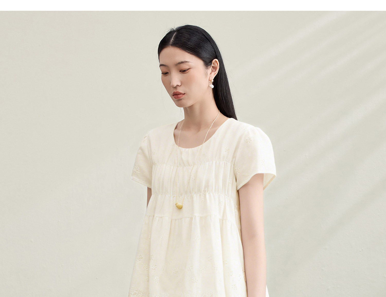 孕之优品孕妇娃娃衫夏季时尚镂空刺绣遮肚气质上衣a字版孕妇短袖 — 22