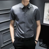 Шелковая рубашка, летний тонкий пиджак классического кроя, изысканный стиль