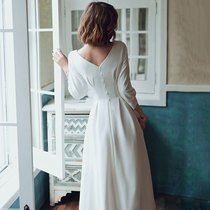 Temperament evening dress female banquet white long-sleeved noble host socialite atmosphere can usually wear a dress long section