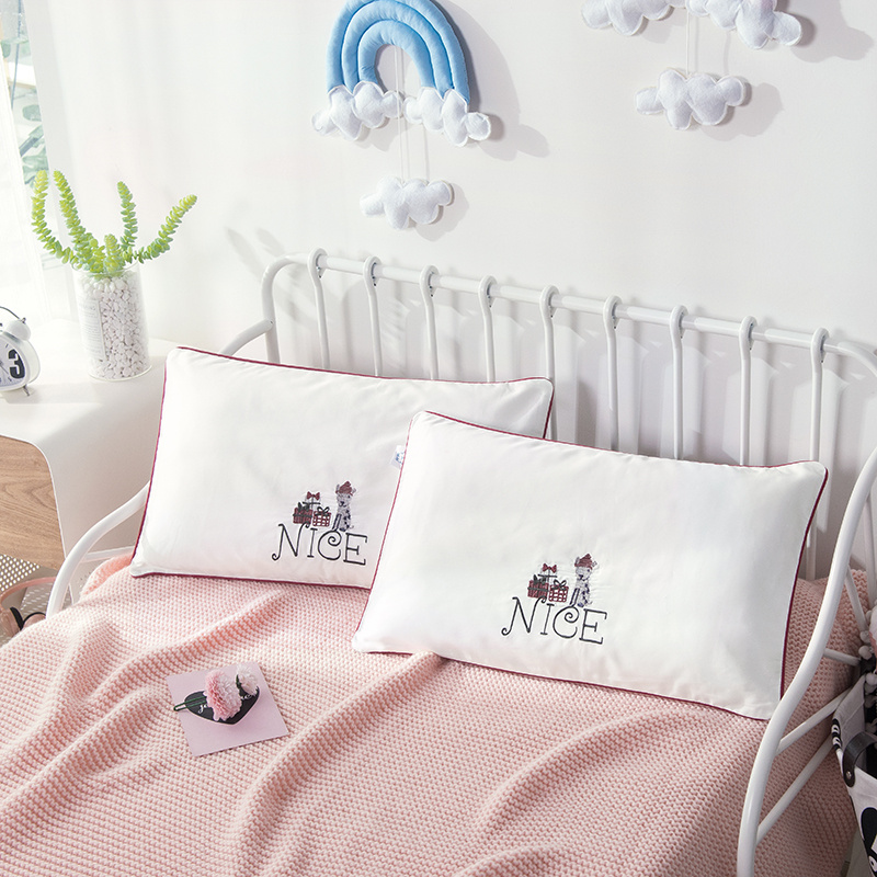Áo dài bằng vải cotton satin thêu dài 60s cho trẻ em hoạt hình gối bông 30x50cm cho bé mùa hè 40 * 60 goi om
